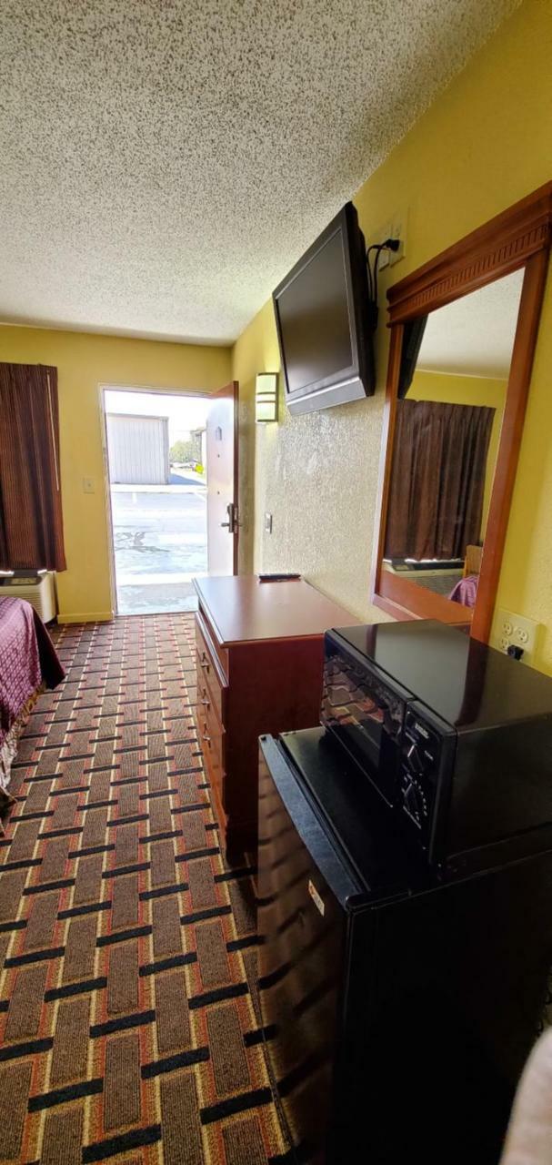Americas Best Value Inn-Indianola Pokoj fotografie